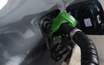 Benzina sub 8 lei: Scădere istorică după două luni de scumpiri în România