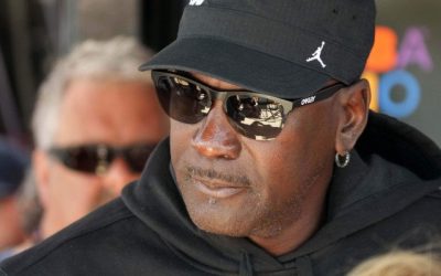 Michael Jordan admite că se simte blestemat în cariera sa