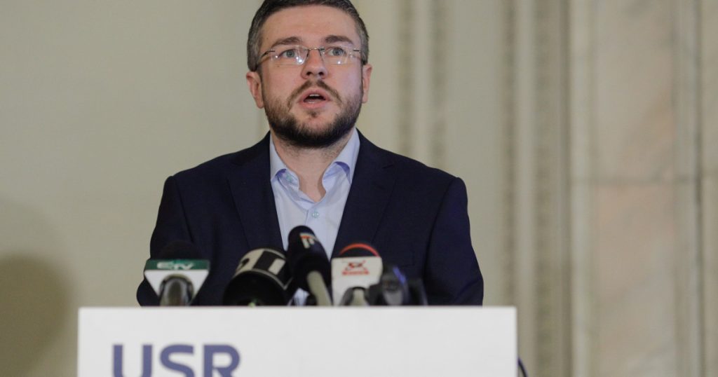 Irineu Darău (USR): Criza din Coaliție nu aduce voturi, instabilitatea nu e soluție