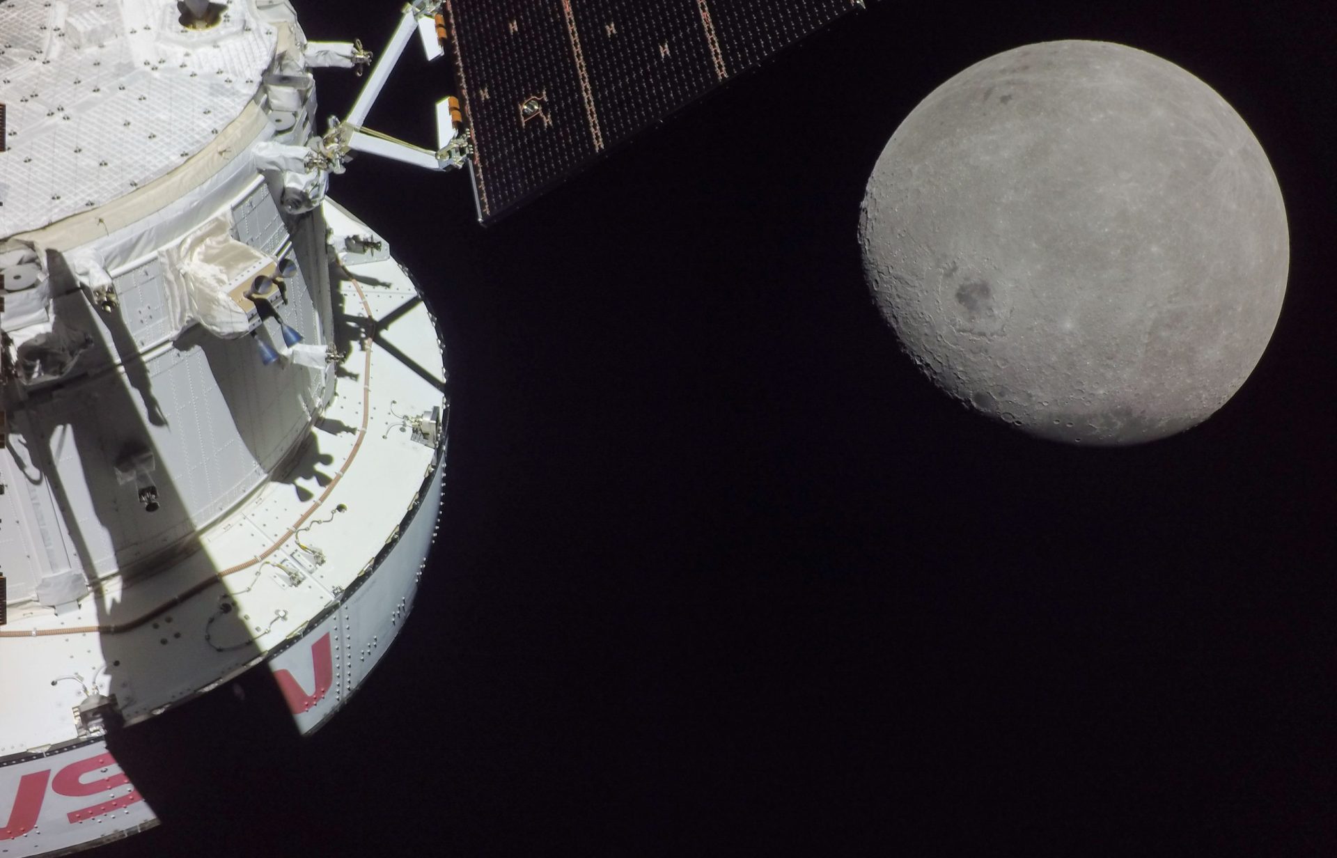 NASA evită de ani de zile folosirea celor mai noi componente electronice în misiunile spațiale, preferând tehnologii mai vechi, dar dovedite în condiții extreme