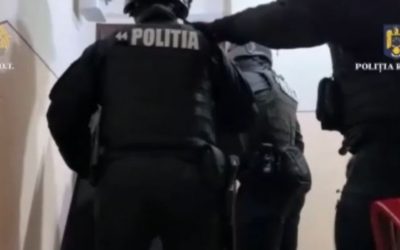Haine, detergenți, software fals: Procurorii au descins în toată România!