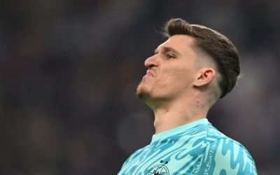 FCSB și Ștefan Târnovanu, despărțire aproape sigură: portarul naționalei, pregătit pentru un nou început După o perioadă plină de zvonuri și incertitudini, se pare că povestea dintre Ștefan Târnovanu și FCSB ajunge în cele din urmă la final