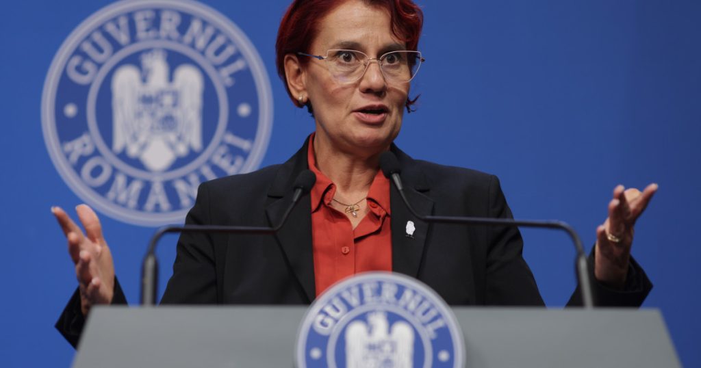 Guvernul a aprobat vineri reducerea accizei la motorina standard, hotărâre venită în contextul în care prețurile acestui carburant au înregistrat cele mai mari creșteri din ultima perioadă