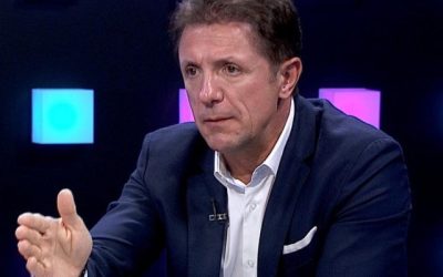 România a suferit o înfrângere dureroasă în ultimul meci de verificare înaintea Campionatului European, fiind învinsă cu scorul de 0-2 de reprezentativa Slovaciei, pe un stadion din Bratislava