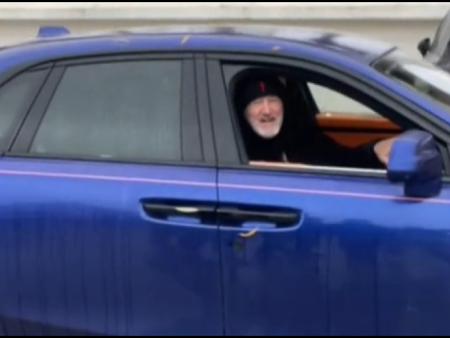 Gigi Becali a vizitat muncitori și a investit 10 milioane de euro în FCSB