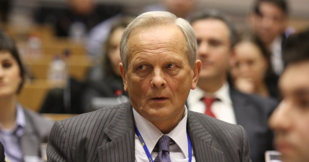 Stolojan, verdict crunt: România, între stânga și dreapta. Cine plătește nota?