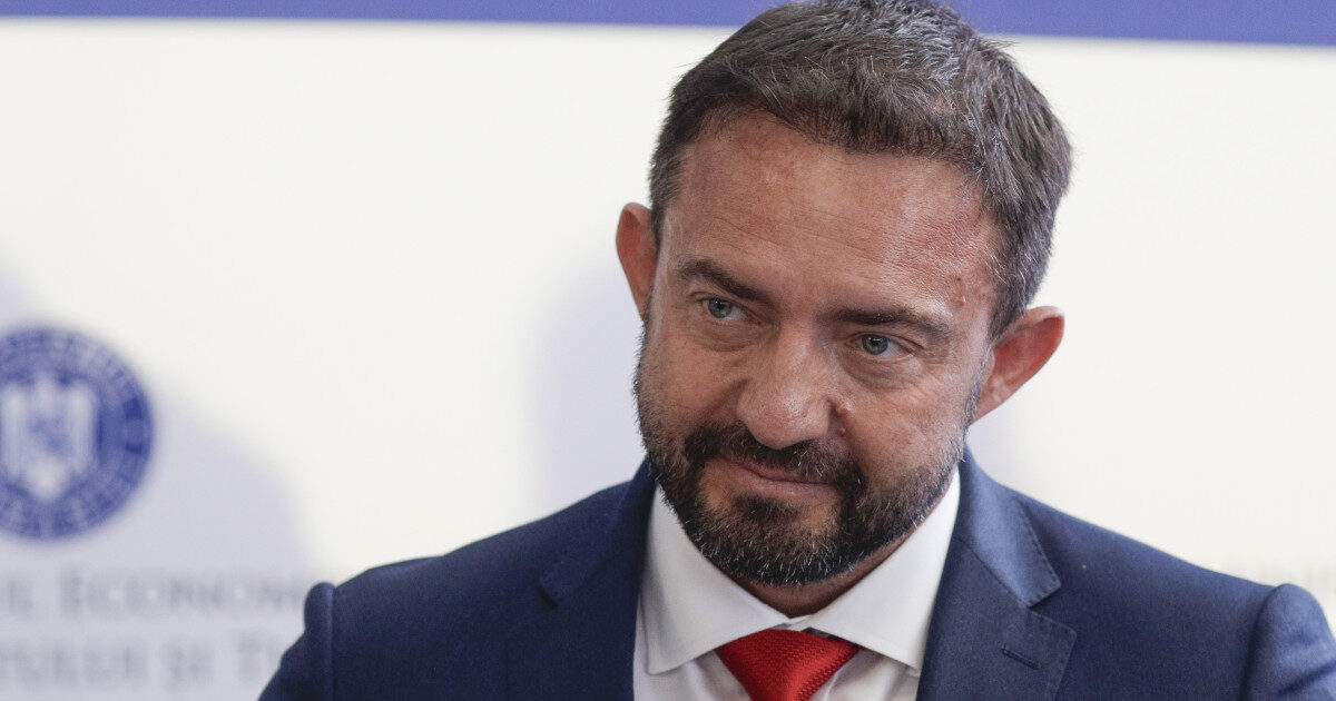 Directorul TAROM, despre scumpirea biletelor: „Kerosenul, problema”! Cât plătim în vară