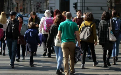 Codul Muncii 2026: Românii lucrează de Paște? Drepturi clare, angajatori obligați