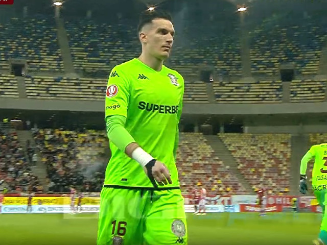 Aioani, schimbat după 3 minute la Dinamo – Rapid: Un șoc incredibil
