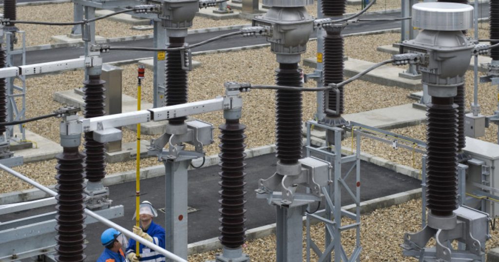 Guvernul strânge șurubul: Noi reguli pentru racordarea la curent, anti-speculă