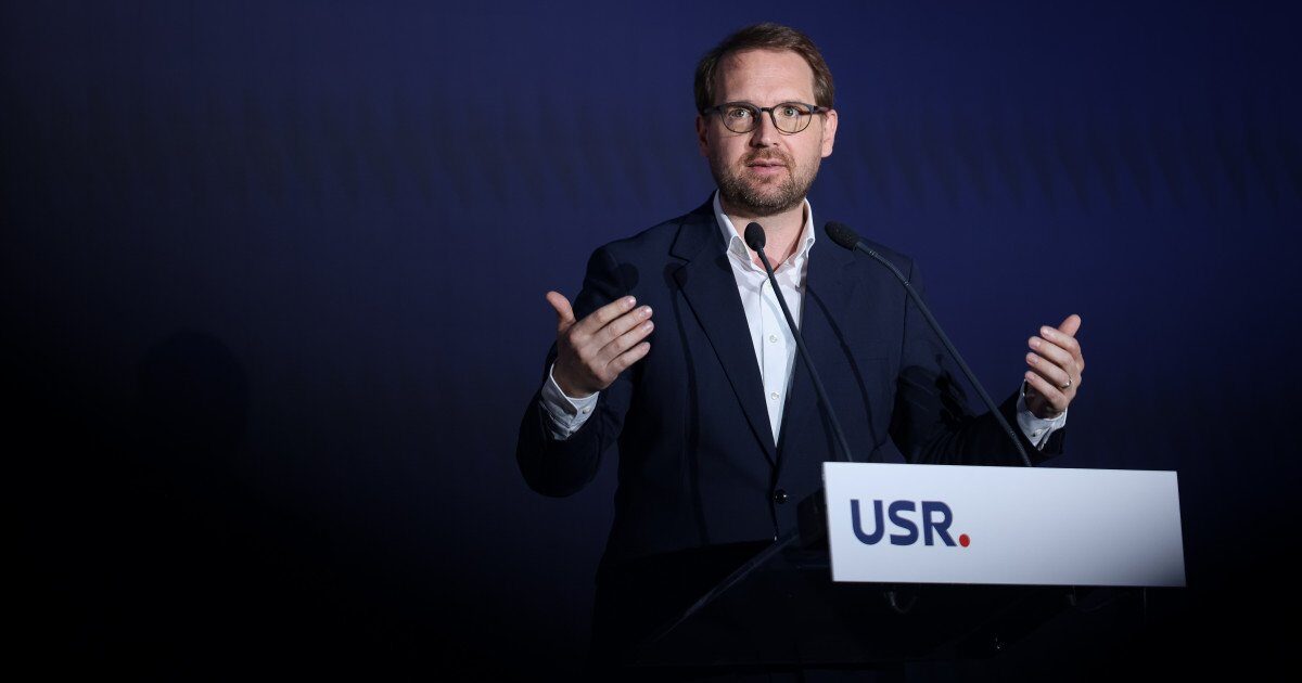 Ungaria, felicitări de la USR: „Bine ai revenit acasă”