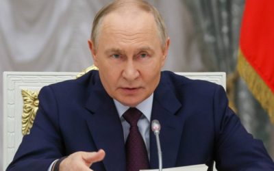 Președintele RUS Vladimir Putin a anunțat o încetare a focului în Ucraina pentru două zile, cu ocazia Paștelui ortodox, conform unui anunț făcut joi