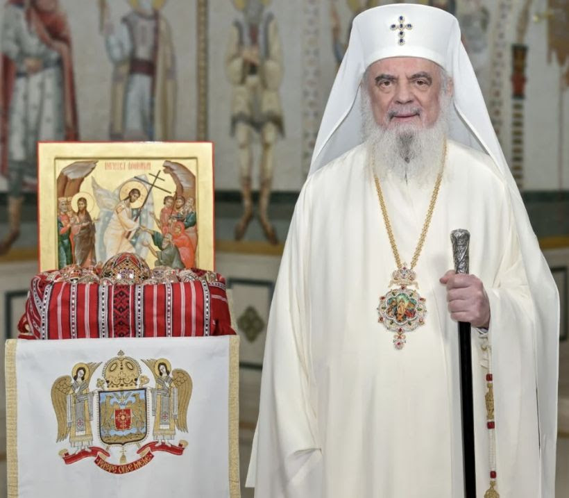 Patriarhul Daniel: Rugăciune pentru pace și iubire de Paște