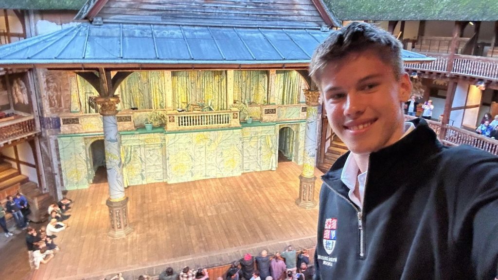 Elevul Patric, din Iași, cucerește Londra: AUR la LAMDA!