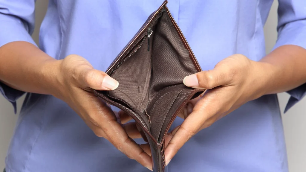 Poprire pe salariu în România: Ce sume se pot reține din 2026