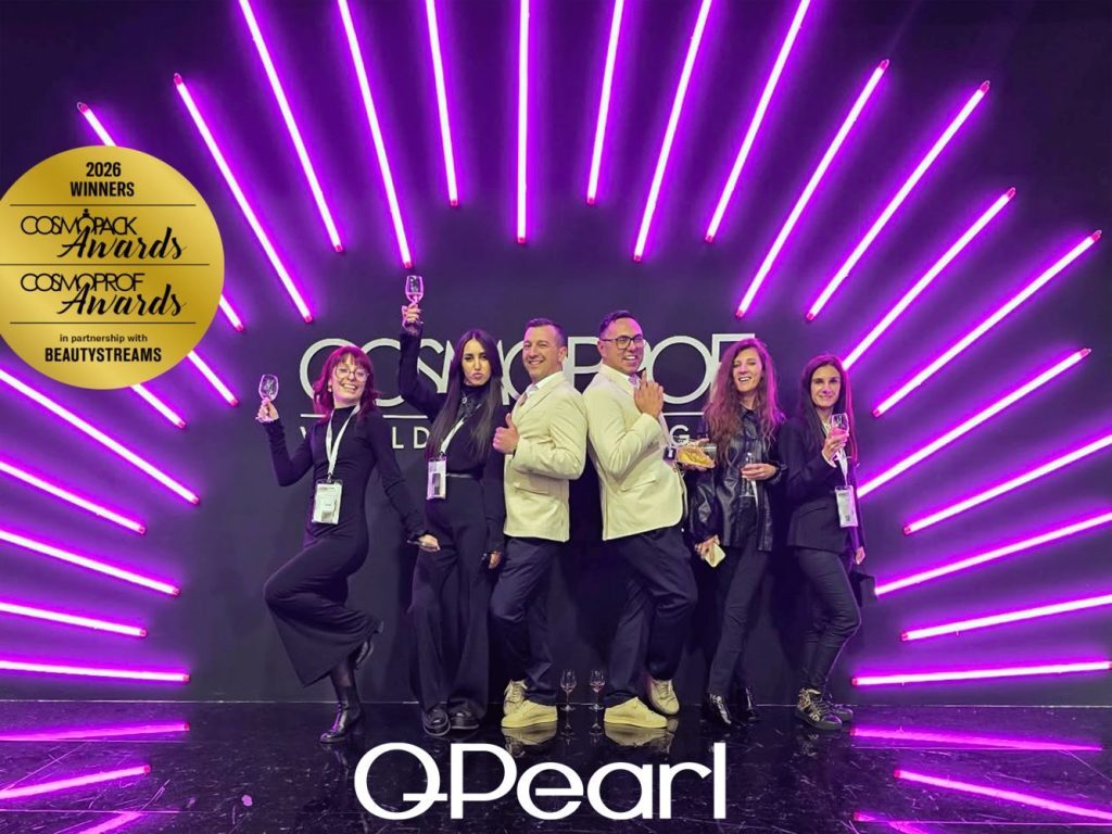 O companie românească cucerește industria de frumusețe: CAHM Europe, premiată la Cosmoprof Awards 2026 Compania românească CAHM Europe a obținut prestigiosul premiu Green & Organic la Cosmoprof Awards 2026, una dintre cele mai importante competiții din industria de beauty