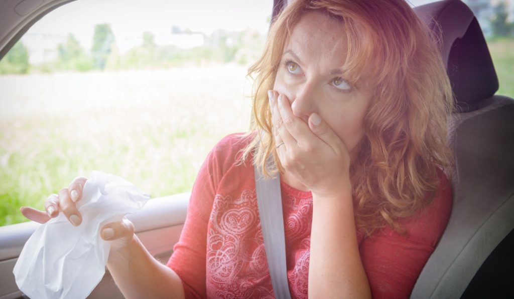 Misterul răului de mașină, dezlegat! Gestul banal care te scapă de chin