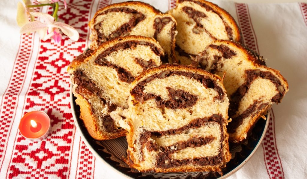 Budincă de cozonac, desertul bunicii: Rețetă cu resturi de Paște