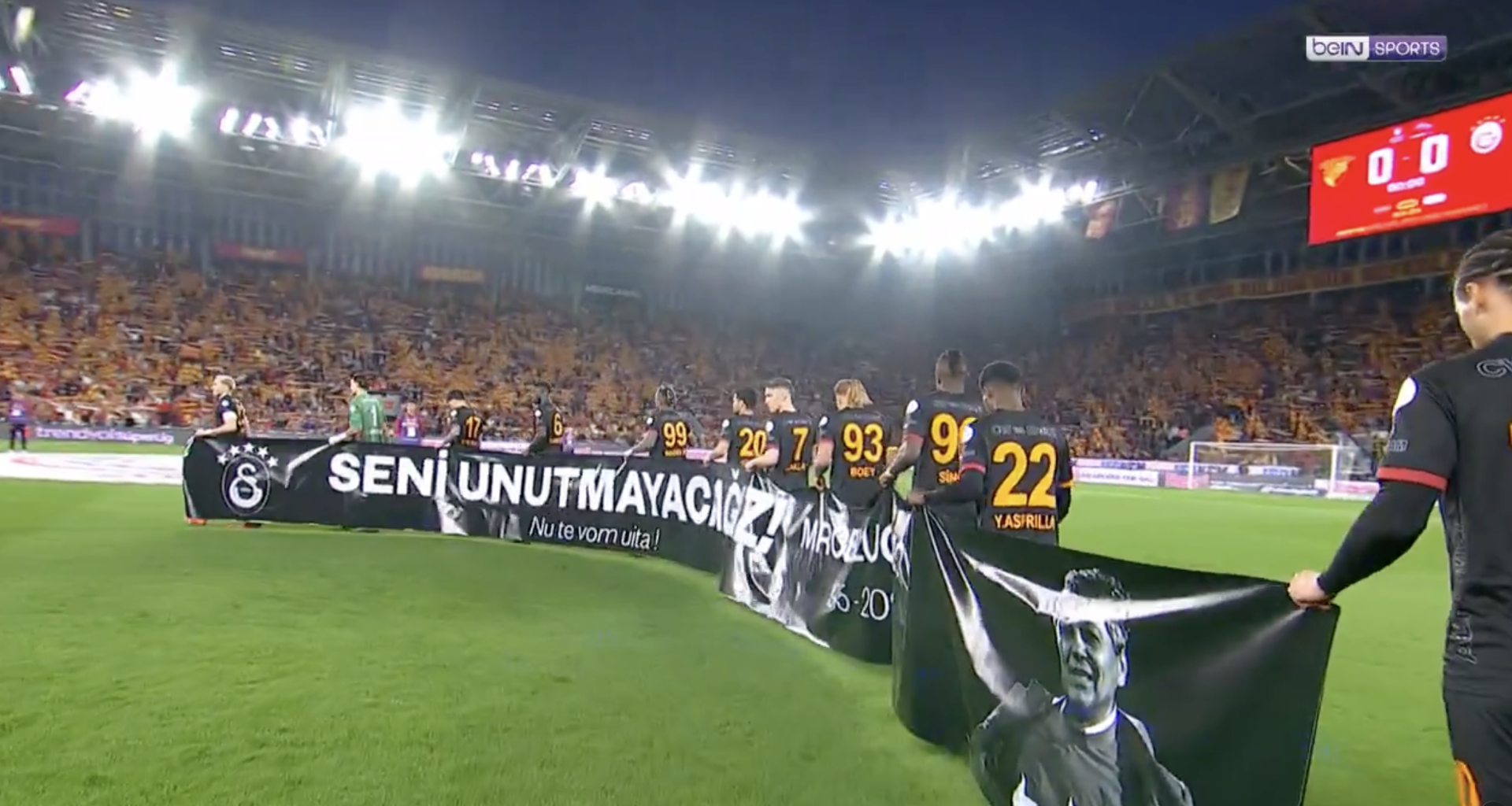 Galatasaray, omagiu emoționant pentru Mircea Lucescu pe teren (foto, video)