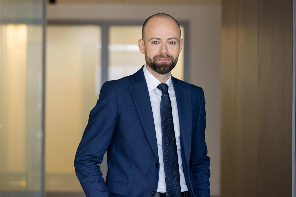 România pompează bani în investiții: Scheme de ajutor revin în forță