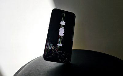 Utilizarea stațiilor publice de încărcare USB, cunoscute și sub denumirea de „prizele USB publice”, poate prezenta unele riscuri pentru telefoanele inteligente, în principal din cauza tehnologiei cunoscute ca „juice jacking”