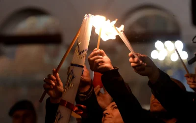 Sfânta Lumină adusă în România sub reguli stricte, ce s-a schimbat în acest an