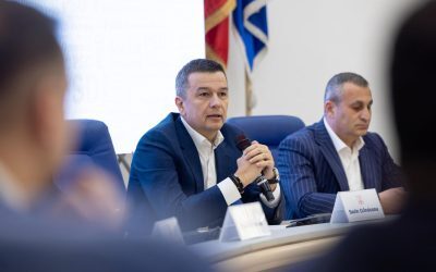 România riscă pierderi de aproape 770 de milioane de euro dacă nu reușește să adopte până pe 30 august noua lege a salarizării unitare, conform informațiilor oficiale