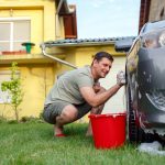 Amendă URIAȘĂ pentru românii cu curte: 4.000 lei dacă încalcă regulile privind apa