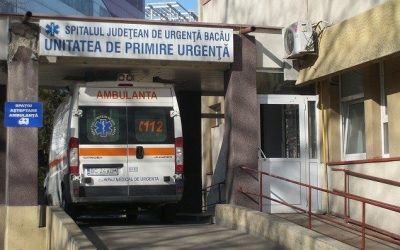 Șefa Secției de Psihiatrie a Spitalului Județean de Urgență (SJU) Bacău, asistenta șefă și un asistent medical au fost plasați sub control judiciar, joi, de procurorii Parchetului de pe lângă Tribunalul Bacău