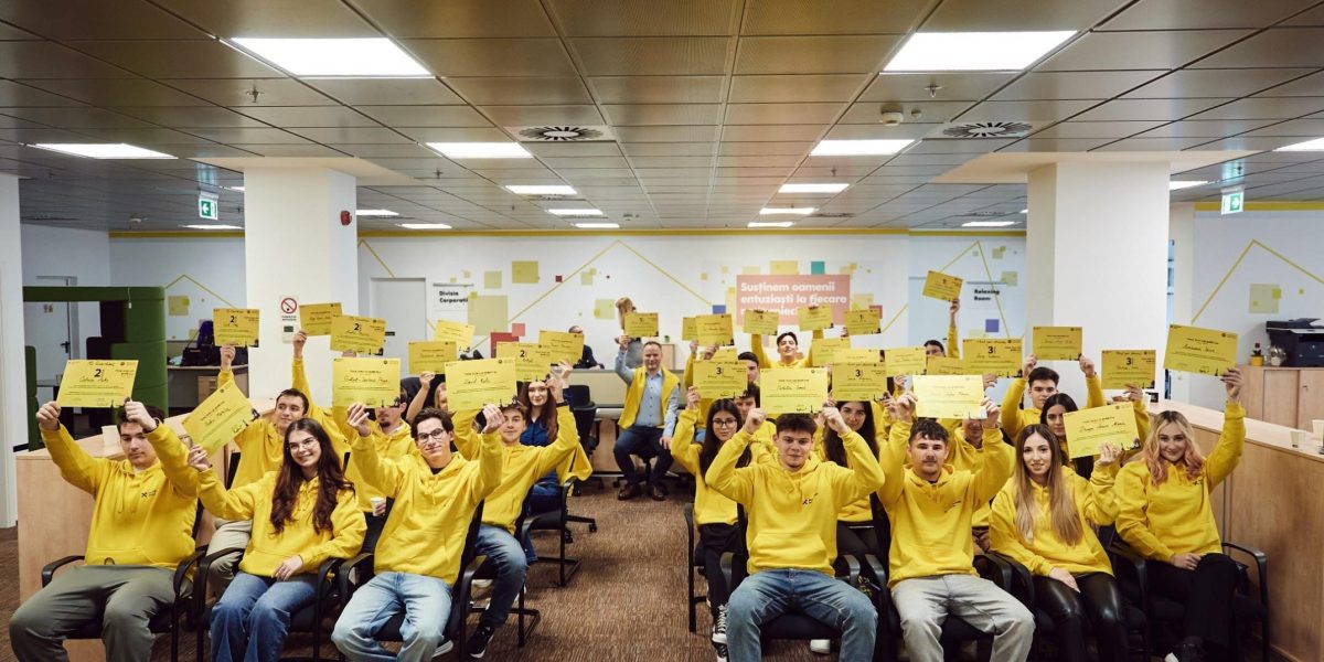 Studenți români, succes uriaș în Think Tank Lab: Revoluție financiară la orizont