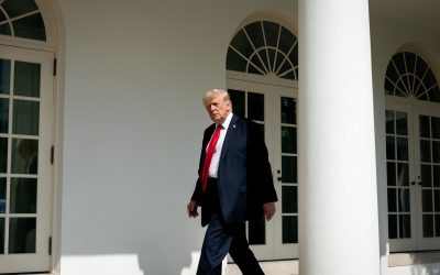 Trump: SUA vor crește traficul în strâmtoarea Hormuz