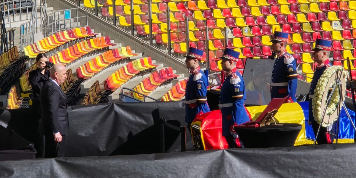 Ultima zi de adio pentru Mircea Lucescu: Daniel Pancu, îngenuncheat la Arena Națională