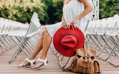 Sandalele-vedetă pentru bagajul de vacanță: Ghidul de stil obligatoriu