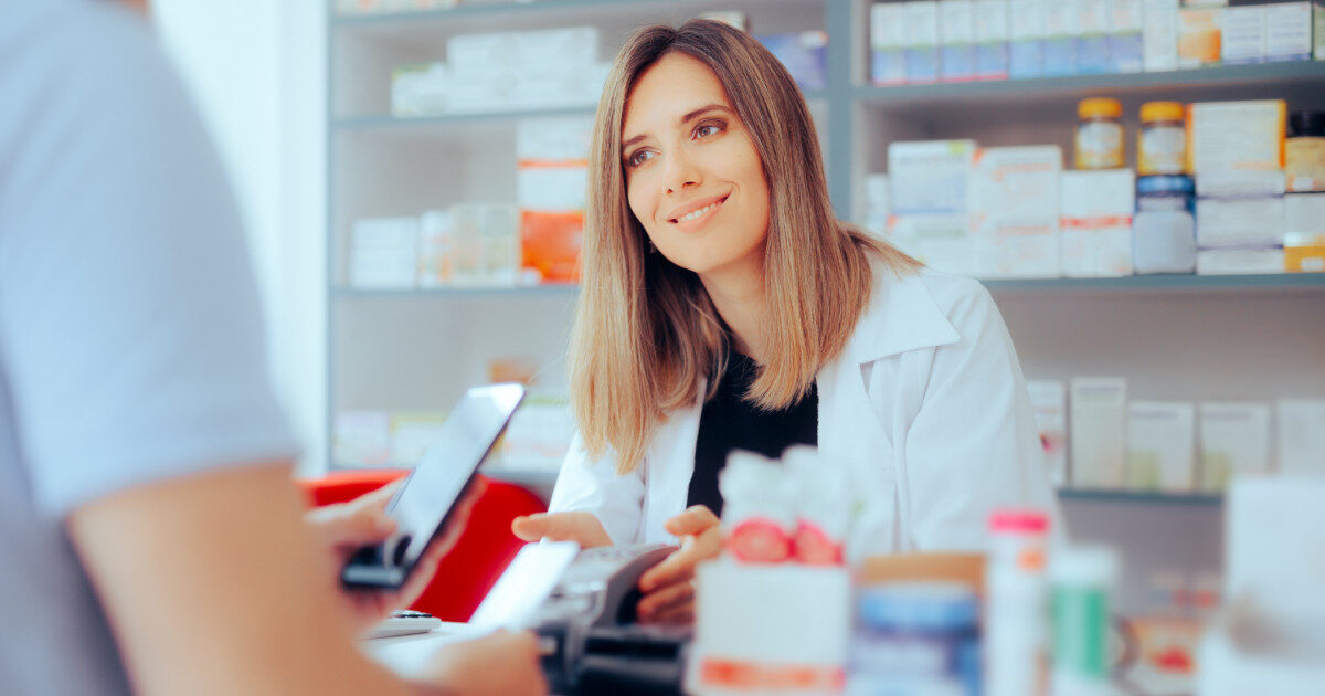 Alergiile oculare: Cum poate ajuta farmacistul să calmeze disconfortul
