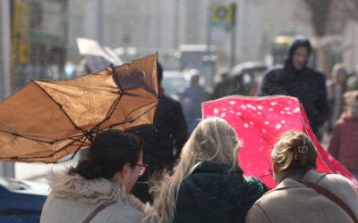 Alertă meteo: Ploi torențiale, vijelii și vânt puternic lovesc România, azi!