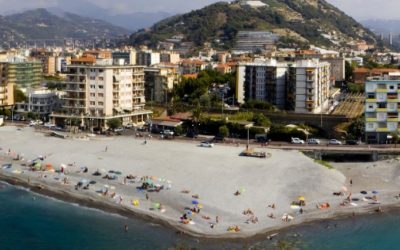 Orașul italian de coastă Vallecrosia își va schimba numele în Vallecrosia al Mare pentru a indica mai clar faptul că este situat la malul mării