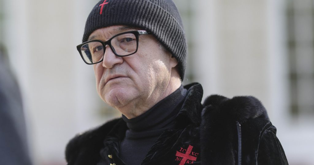 Becali, prins de Paște cu viteză pe Șoseaua Pipera: Amendă și permis suspendat