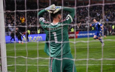 Scandal în Italia înainte de finala dintre Italia și Bosnia: jucătorii s-au aflat în centrul atenției pentru un comportament neașteptat O furtună a izbucnit chiar înainte de meciul care va decide câștigătoarea finalei europene, după ce s-a aflat că jucătorii naționalei Italiei au avut un comportament extrem de controversat în seara dinaintea confruntării decisive cu Bosnia