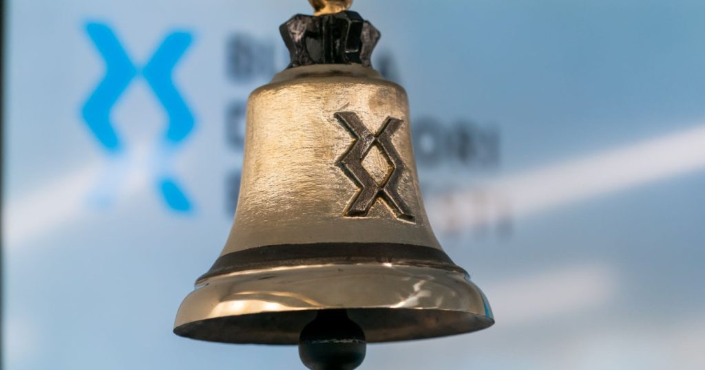 Guvernul vrea să listeze CEC Bank și Portul Constanța la bursă