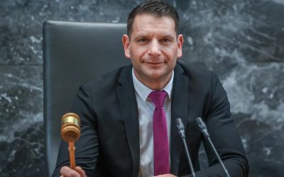 Șoc în UE: Președintele Parlamentului cere referendum NATO, dar nu și ieșirea din Uniune