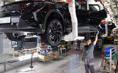 Renault dă afară masiv: Până la 20% din ingineri, pe lista de concedieri