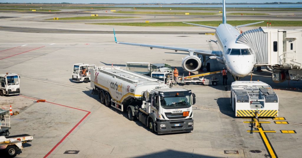 Europa, speriată: Vacanțele de vară, în pericol din cauza crizei de combustibil?