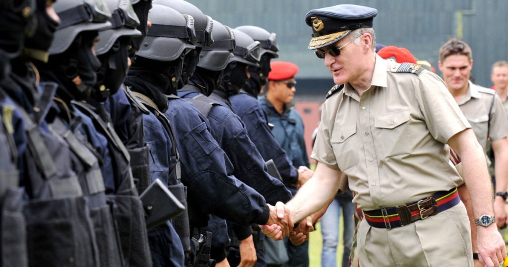 Fost șef al armatei britanice: Regatul Unit e „extrem de vulnerabil”