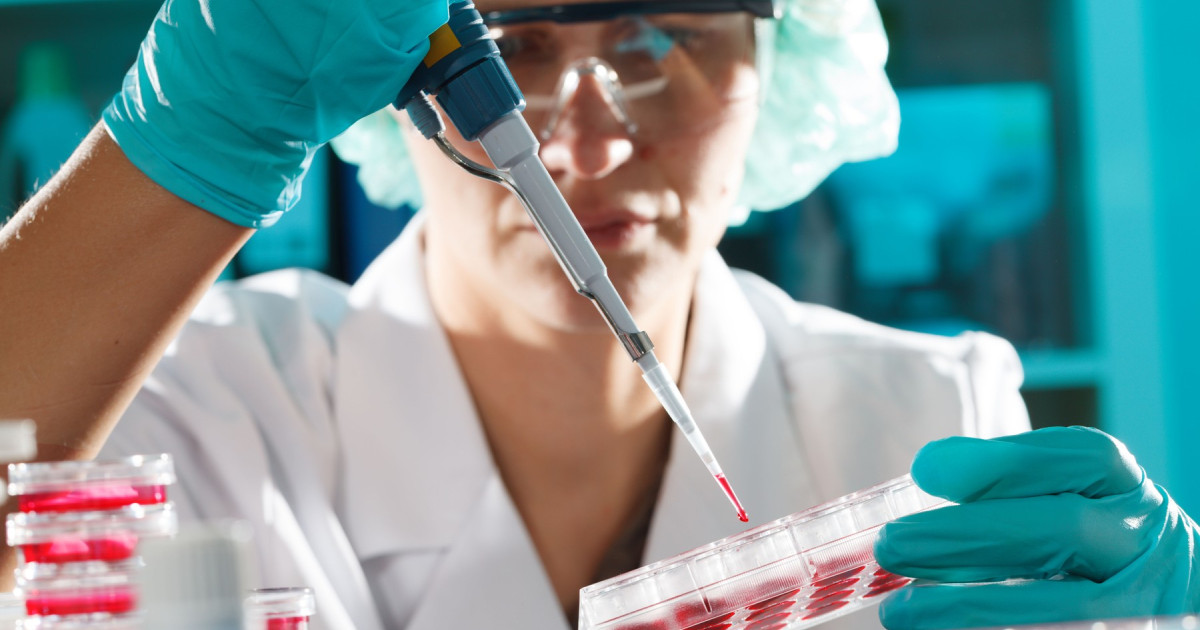 Primul caz de pacient uman infectat cu virusul gripal H9N2 în Europa a fost confirmat pe 25 martie 2026 în Italia, anunță oficialii dinMinisterul Sănătății al țării