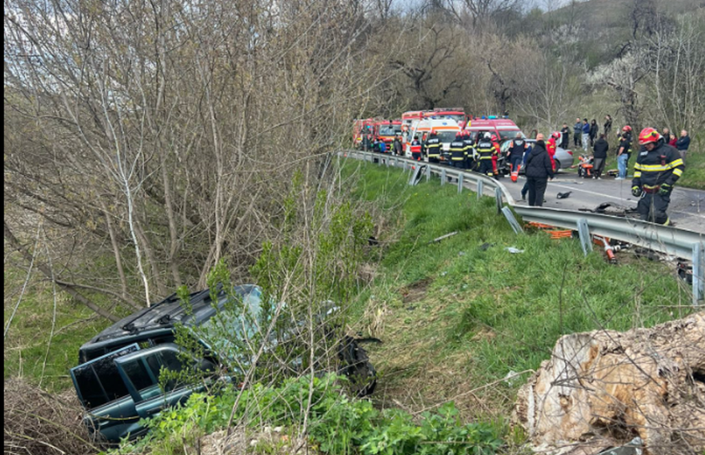 Plan Roșu la Sibiu: Accident violent cu două mașini. SMURD a intervenit