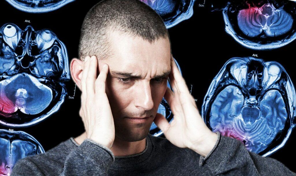 Un neurolog atrage atenția: Simptomul subtil care prevestește AVC-ul nocturn