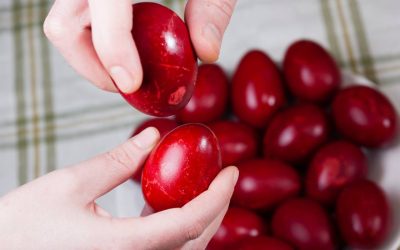 Alergia la ouăle de Paște: Simptome ȘI riscuri. Când mergi URGENT la medic