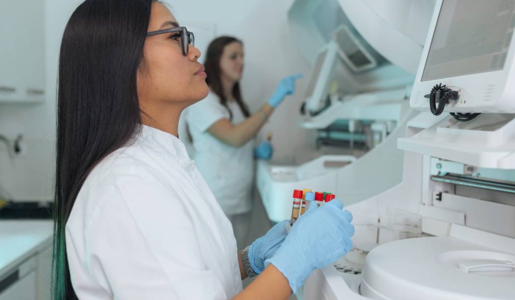 Analiză vitală pentru cei născuți înainte de 1975: Boala fatală, avertisment crucial