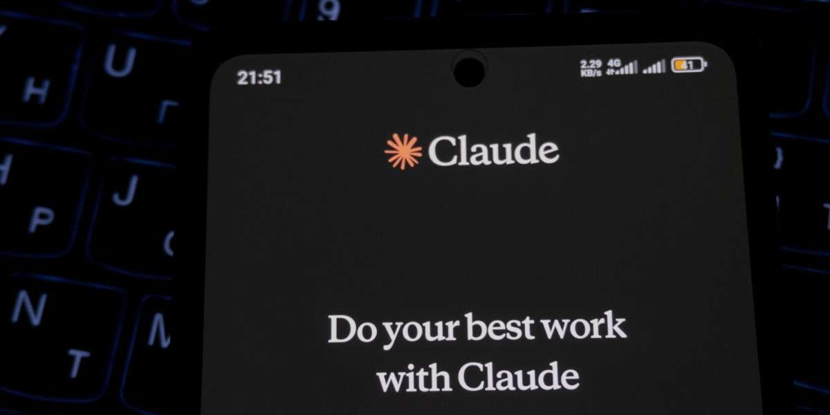 Noua Inteligență Artificială Anthropic: Prea Periculoasă pentru public