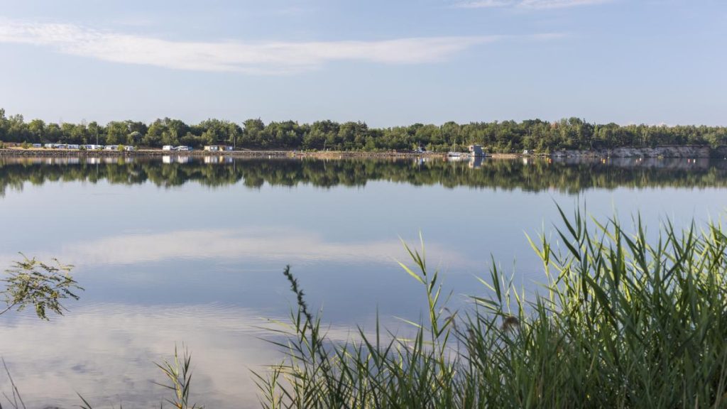 Germania Surprinde: Minele Abandonate Devin Lacul Gigant al Europei